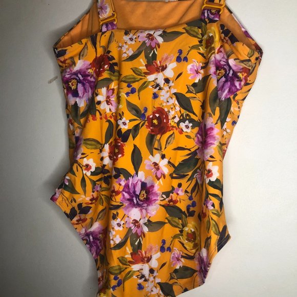 Rainbow Swim wear - Picture 2 of 7